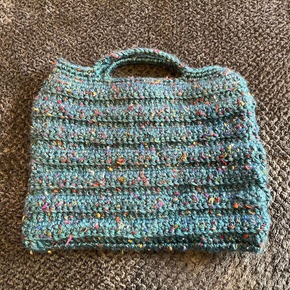 Hand Crafted Hand Purse - Picture 5 of 6